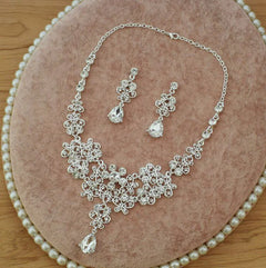 Bridal Jewelry Set with Accessories