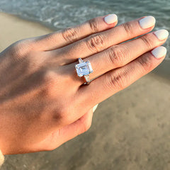 High-end Fashion Emerald Ring Jewelry