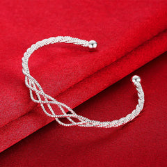 Silver Minimalist Line Bracelet - Fashionable Mesh Design